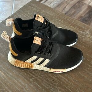 Adidas Bambi Size 9